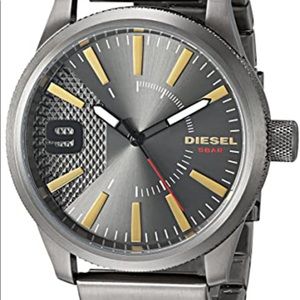 Diesel DZ-1762 Analog Wristwatch Stainless Steel Back Bracelet
